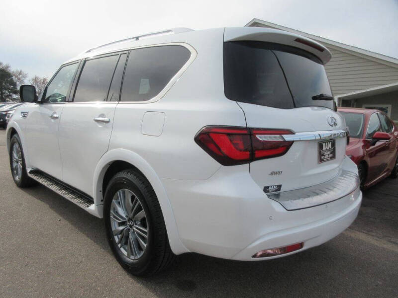 2024 Infiniti QX80 Luxe