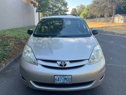 2004 Toyota Sienna