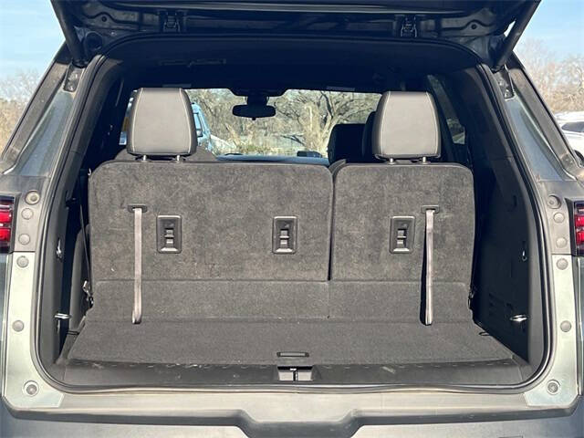 2022 Chevrolet Traverse LT Leather