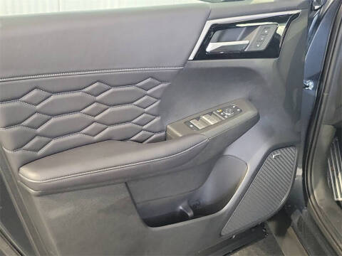 2025 Mitsubishi Outlander SEL