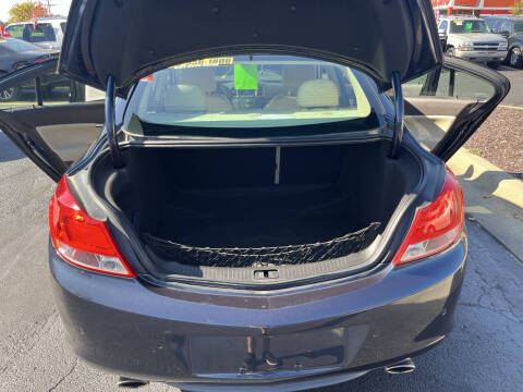 2013 Buick Regal Premium 1