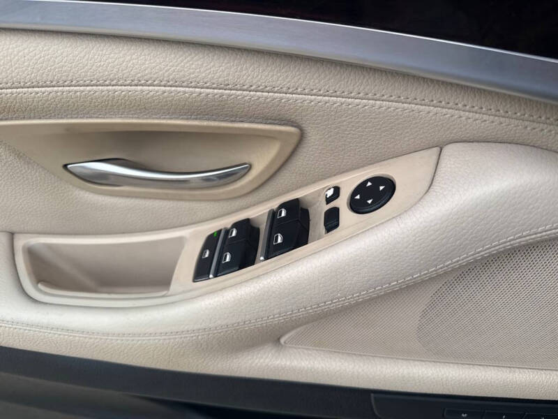 2012 BMW 5 Series 535i