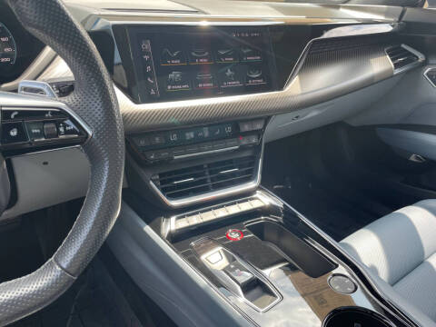 2022 Audi e-tron GT quattro Prestige