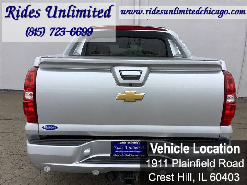 2013 Chevrolet Avalanche LS Black Diamond