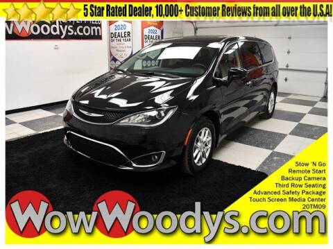 2020 Chrysler Pacifica for sale at WOODY'S AUTOMOTIVE GROUP in Chillicothe MO