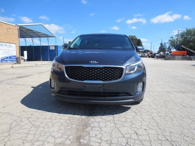 Used 2016 Kia Sedona SX with VIN KNDMC5C17G6156067 for sale in Sycamore, IL