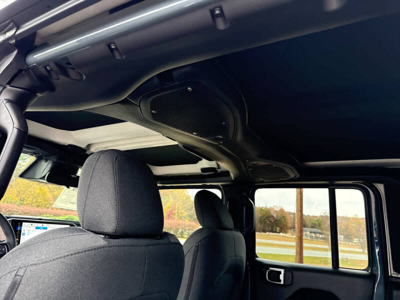 2026 Jeep Gladiator Willys