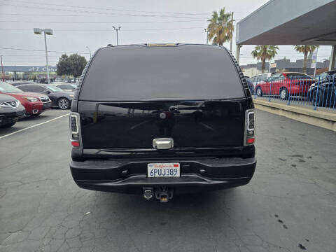 2003 GMC Yukon XL Denali