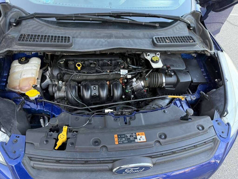 2016 Ford Escape S