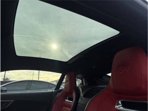 2020 Jaguar F-TYPE R