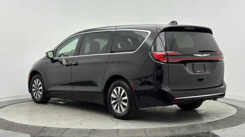 2025 Chrysler Pacifica Plug-In Hybrid