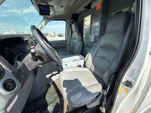 2012 Ford E-Series E-350 SD