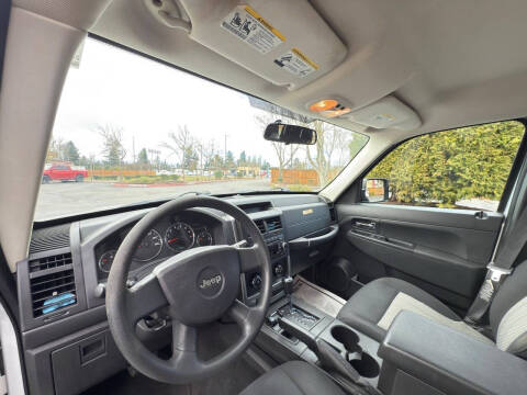2010 Jeep Liberty Sport