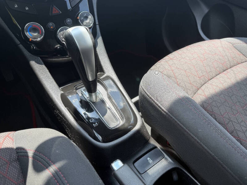 2019 Chevrolet Sonic LT Auto