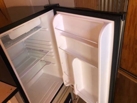 2001 KIEFER GENESIS X440