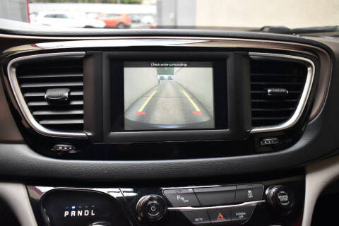 2019 Chrysler Pacifica L