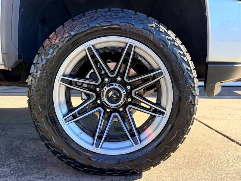 2023 GMC Sierra 2500HD Denali