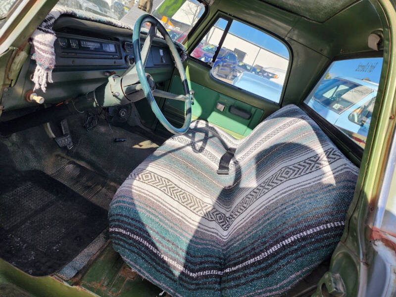 1969 Dodge D100 Pickup