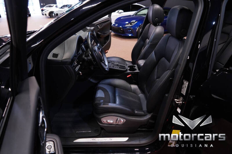 2020 Porsche Macan S