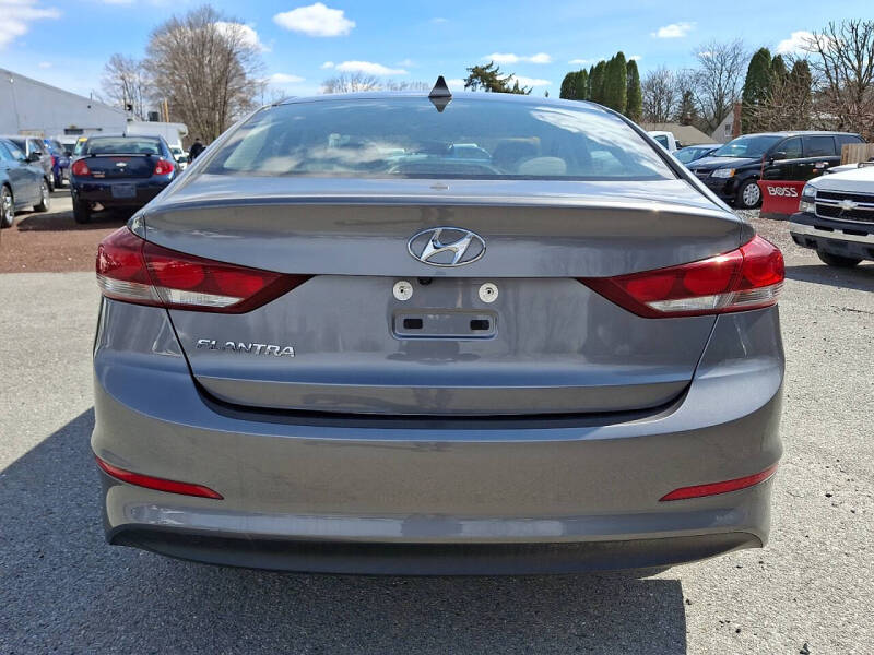 2018 Hyundai Elantra