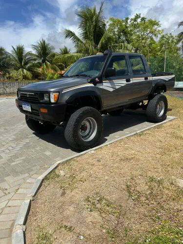 1999 Toyota Hilux