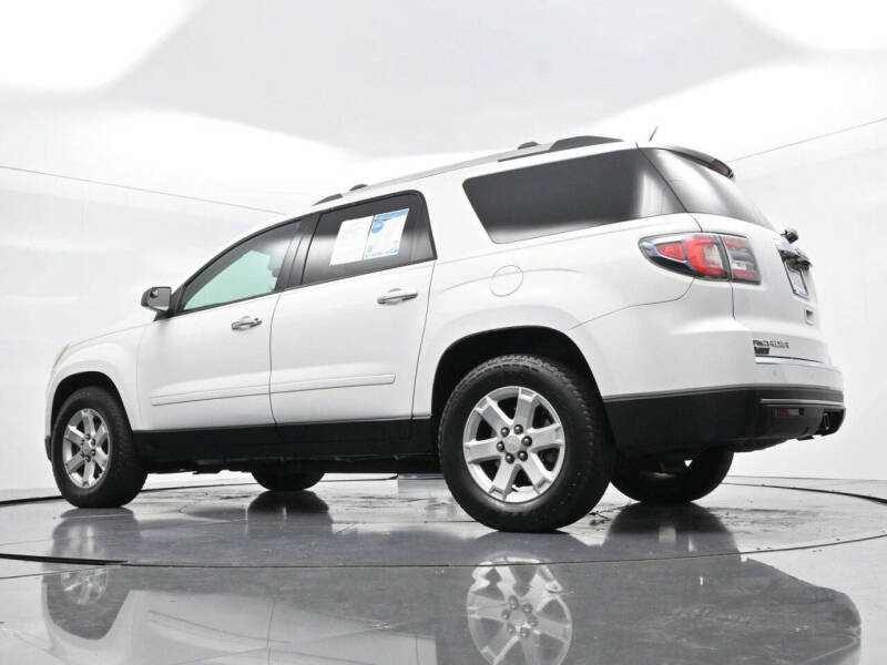 2016 GMC Acadia SLE-2