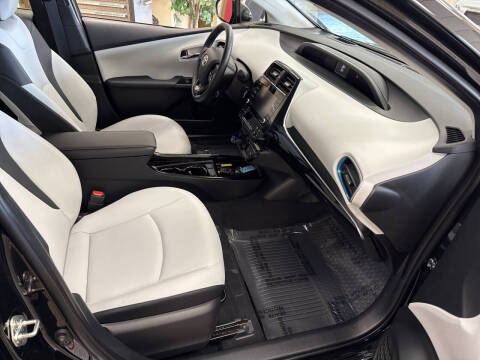 2022 Toyota Prius XLE AWD-e