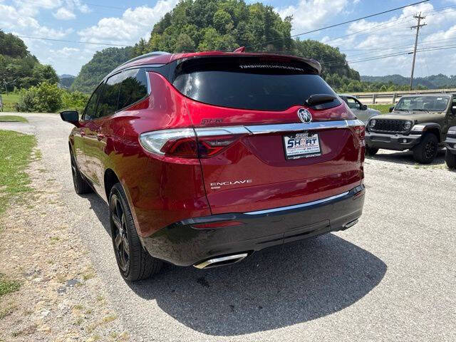 2024 Buick Enclave Essence