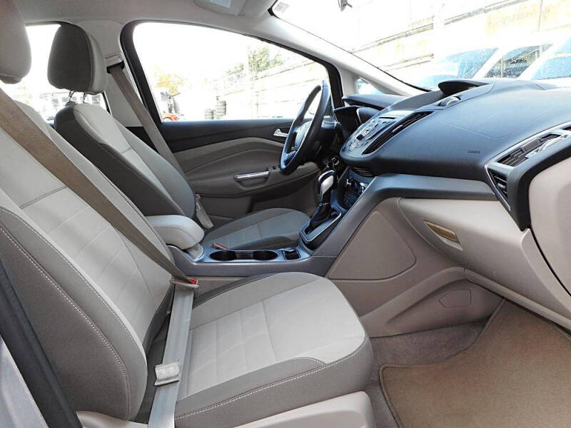 2013 Ford C-MAX Hybrid SE