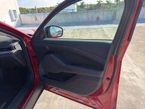 2022 Ford Mustang Mach-E California Route 1