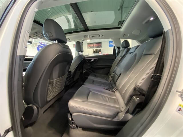 2024 Audi Q7 quattro Premium Plus 45 TFSI