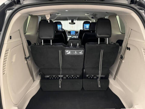 2019 Chrysler Pacifica Touring L Plus