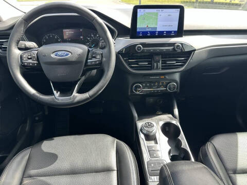 2022 Ford Escape SEL