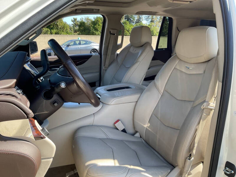 2015 Cadillac Escalade Luxury