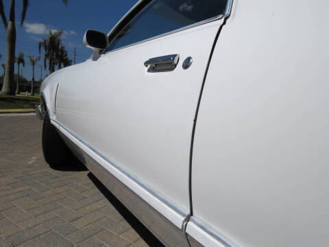 1977 Ford Thunderbird