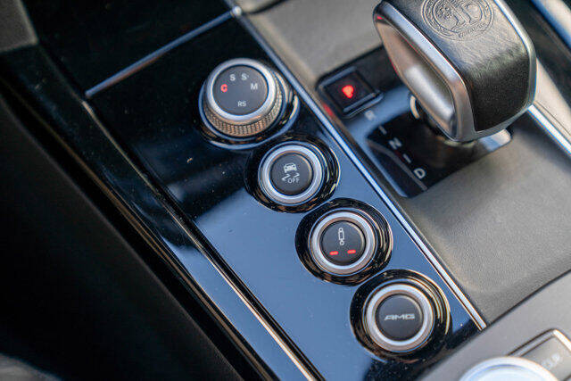 2012 Mercedes-Benz E-Class 24