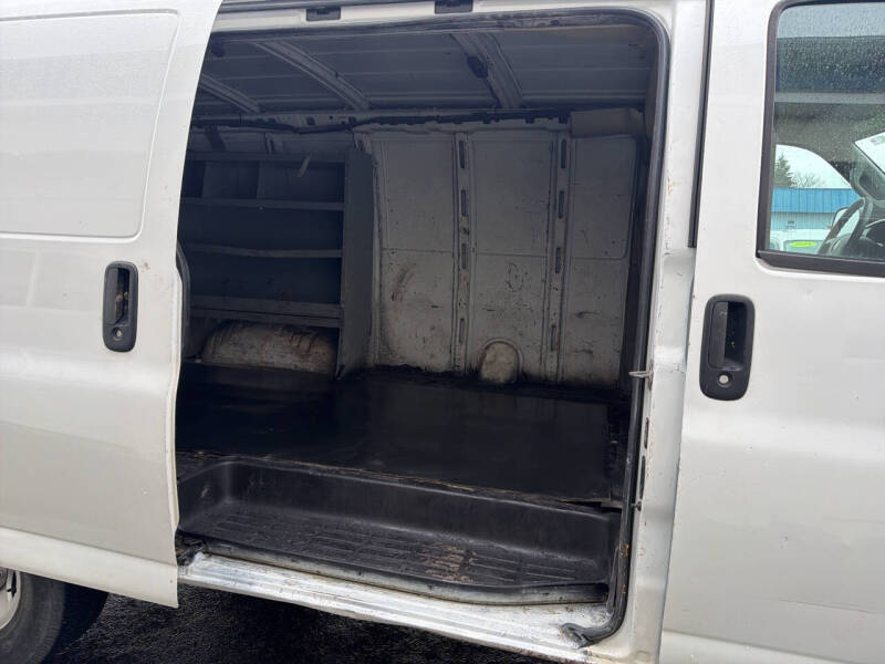 2017 GMC Savana 2500