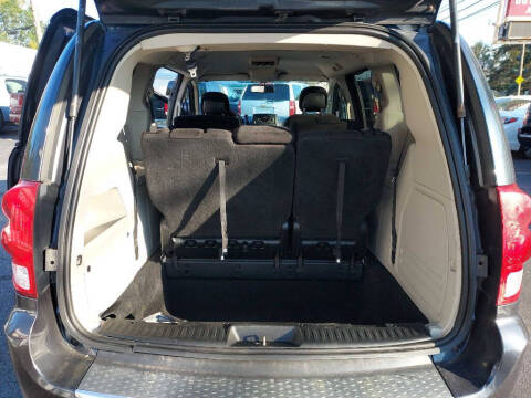 2014 Dodge Grand Caravan SE