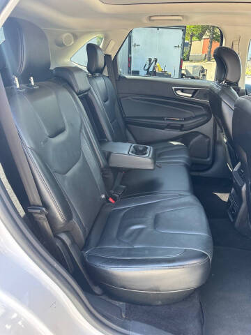 2017 Ford Edge Titanium