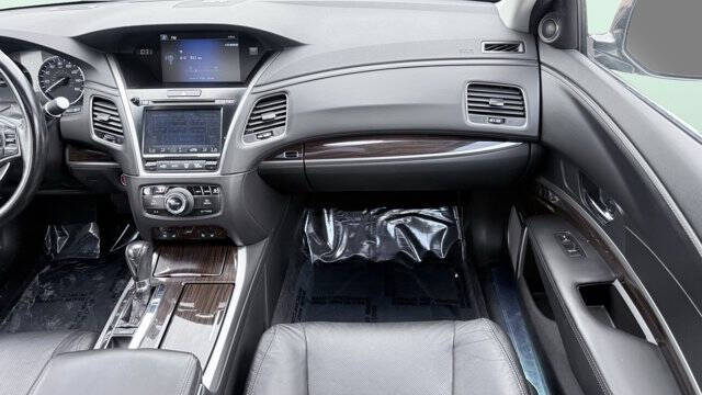2016 Acura RLX w/Advance