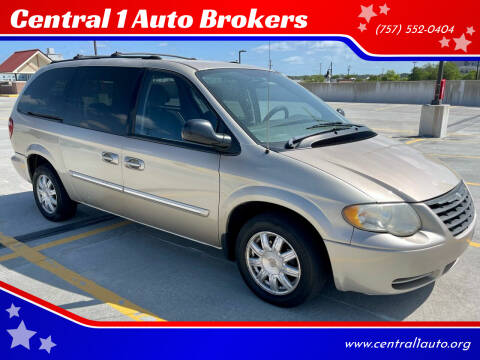2005 Chrysler Town and Country for sale at Central 1 Auto Brokers in Virginia Beach VA