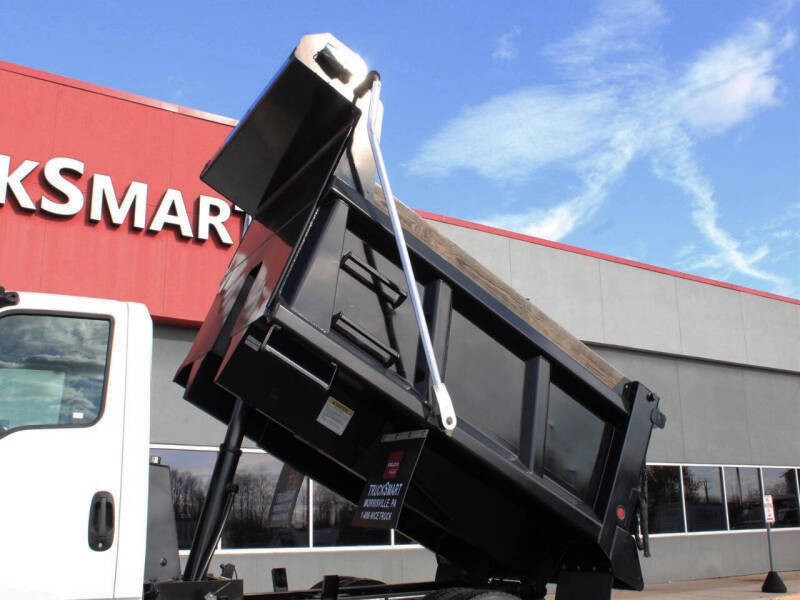 2022 International MV607