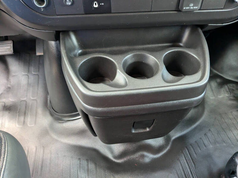 2024 Chevrolet Express 2500