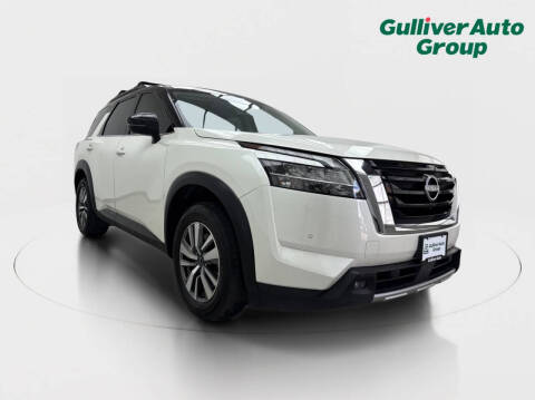 2023 Nissan Pathfinder SL