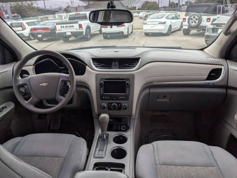 2017 Chevrolet Traverse LS