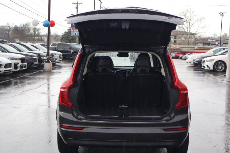 2023 Volvo XC90 B5 Core
