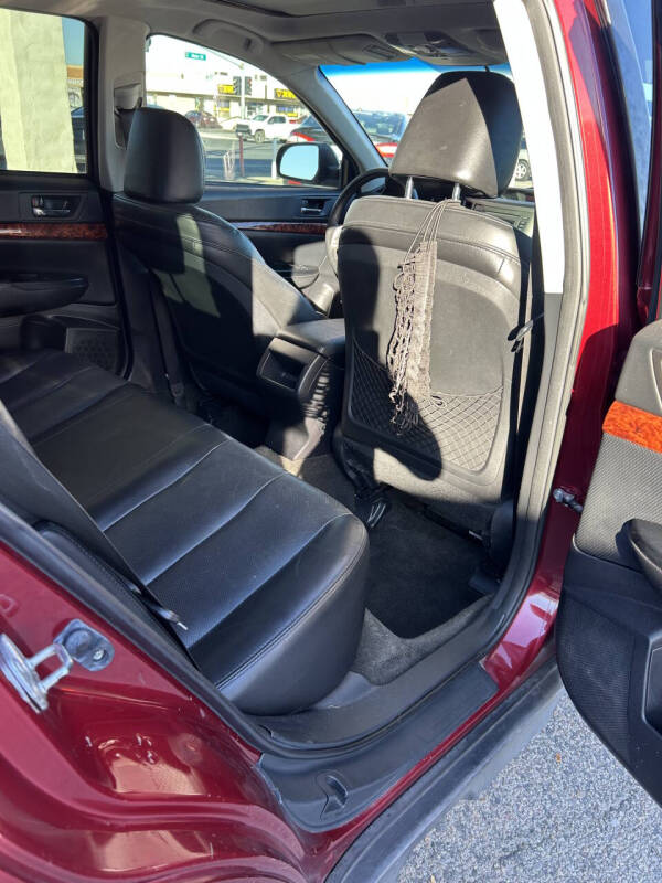 2012 Subaru Outback 2.5i Limited