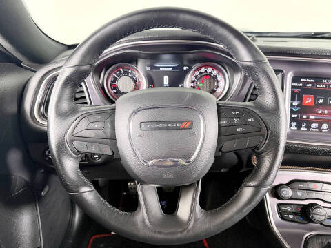 2016 Dodge Challenger 392 HEMI Scat Pack Shaker
