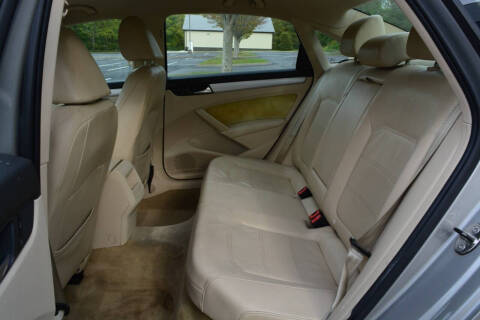 2012 Volkswagen Passat SE