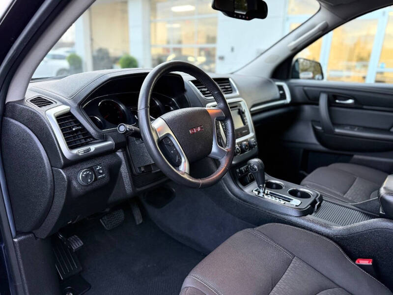 2015 GMC Acadia SLE-2